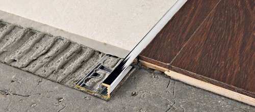 Profilé rafiné avec surface visible Proelegant 6 mm en laiton chromé