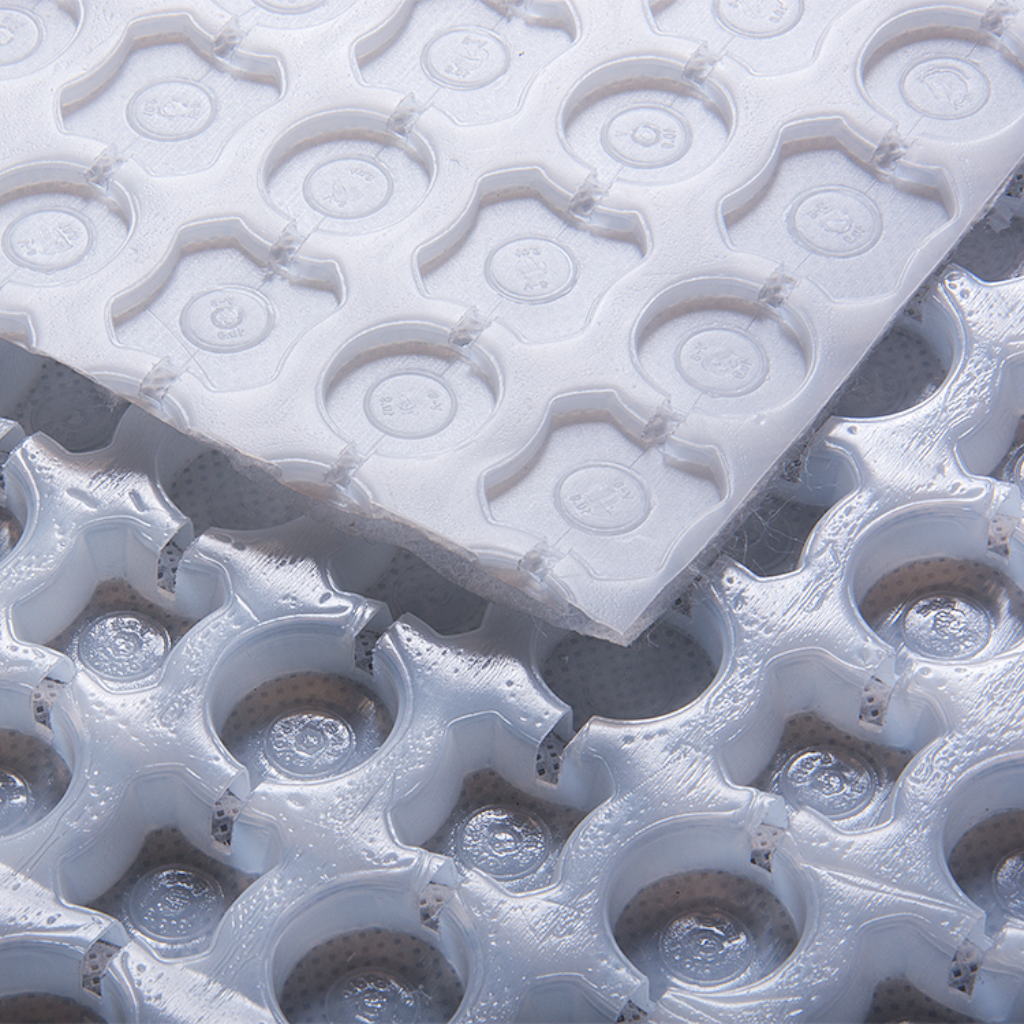 Strata Mat Membrane de désolidarisation 32" x 45' (paquet de 10)