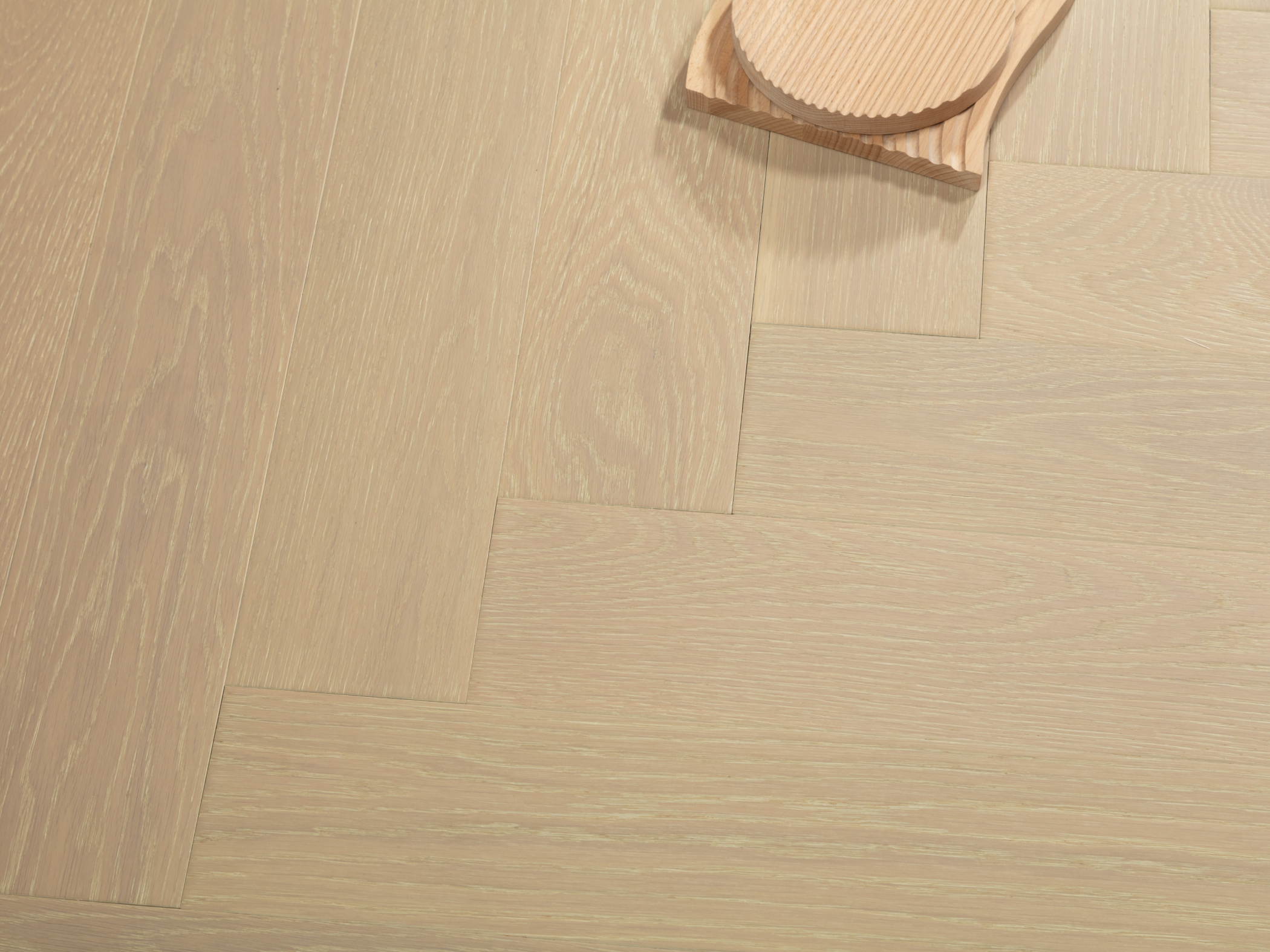 Engineered Hardwood American White Oak Herringbone Wheat Berry Select & Better 5" - 3/4"