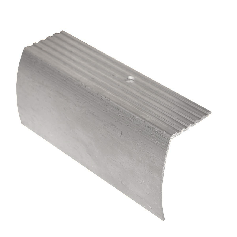 Nez de marche en aluminium avec tombant, Argent martelé - 1 3/8" x 12'