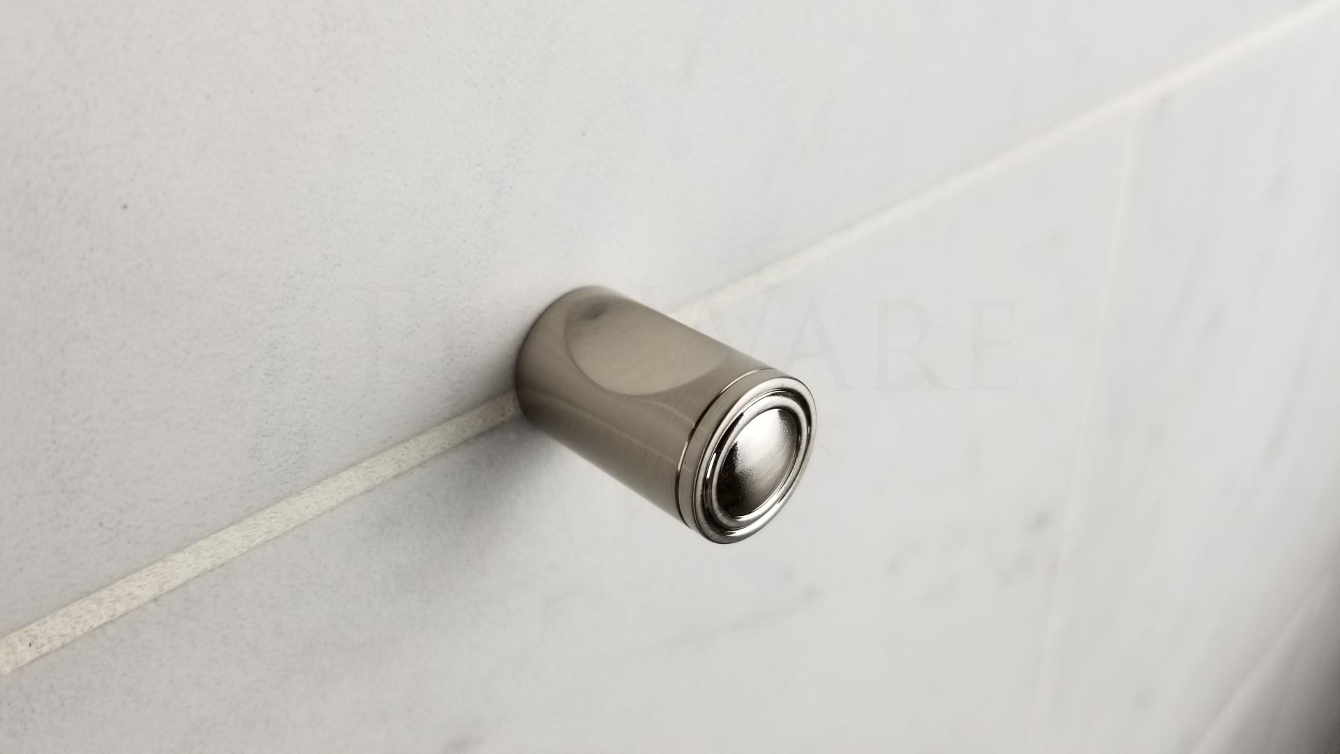 Thumb Hook Promessa Series Brushed Nickel Traditional