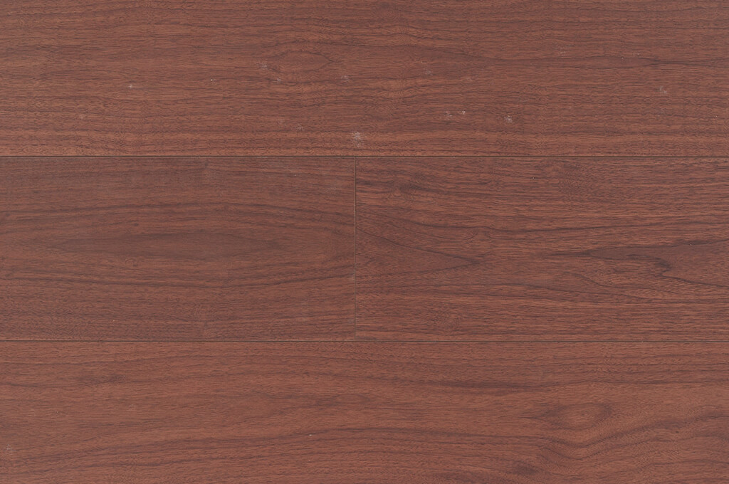 Engineered Hardwood Everest XP Designer Plus Walnut Natural 9-3/16" x 80-3/4" - 1/2" (12 mm)
