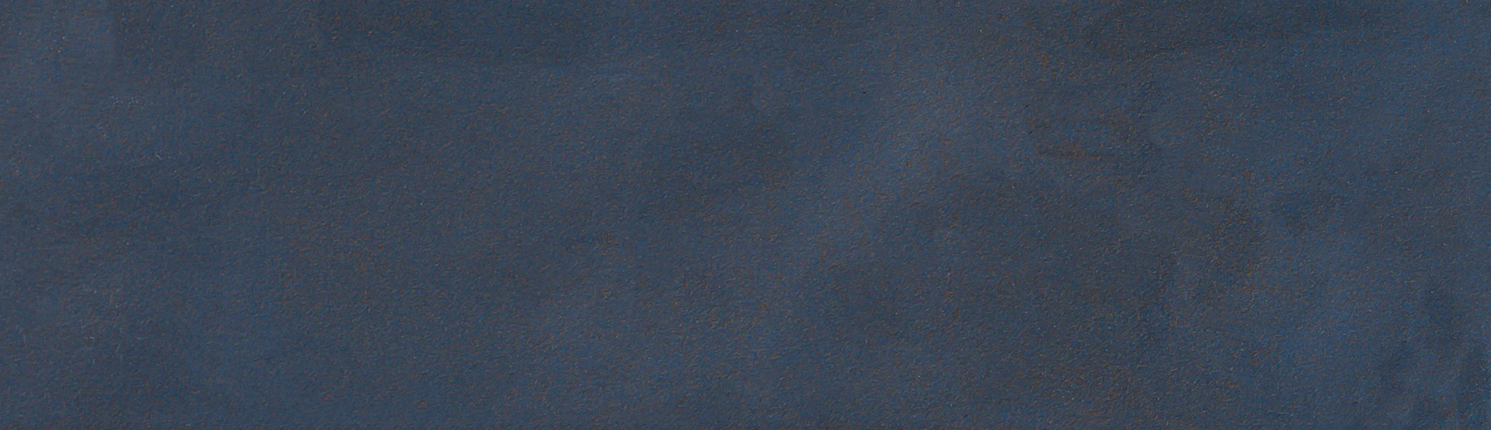 Tuiles murales Jubilee Navy Lustré Herringbone 2-1/2" x 8"