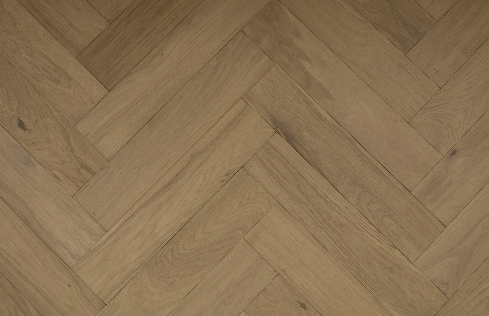 Engineered Hardwood Herringbone Nordic Sand 5" - 3/4"